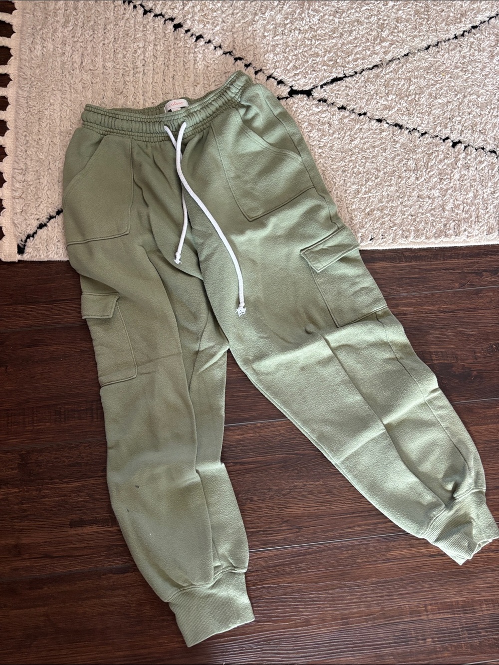 Colsie Olive Sage Drawstring Sweatpants